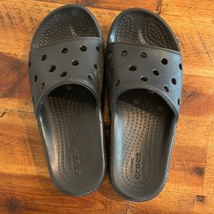 Crocs sz 1